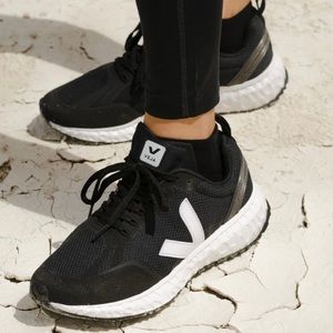 Veja - Condor Mesh Black White, Sz 7/38